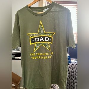 NWT DAD T-SHIRT
